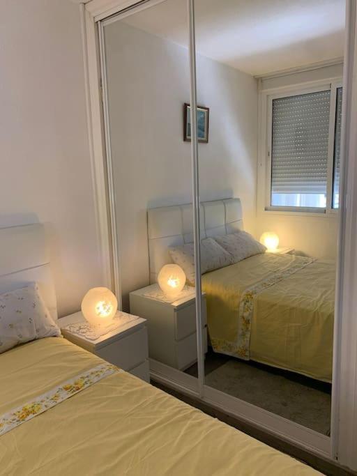 Апартаменты Apartamento En Carihuela Торремолинос Экстерьер фото